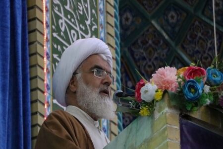 کارگزاران حکومت اسلامی کمر فقر را بشکنند