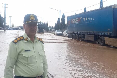 وقتی باران خیابان زرند را تبدیل به دریاچه کرد