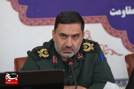 پیام تبریک فرمانده سپاه ثارالله استان کرمان به مناسبت روز ارتش