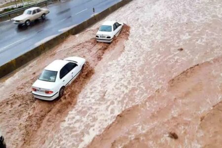 رانندگان از سفرهای غیرضروری به جنوب استان کرمان خودداری کنند