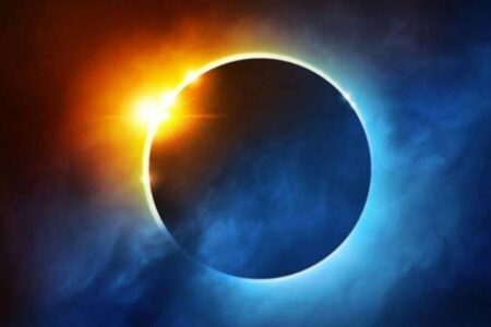 تجربه‌ای متفاوت از خورشید گرفتگی؛ گوش دادن به کسوف توسط نابینایان