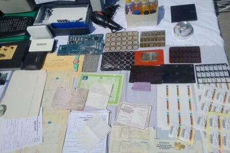 باند ۱۷ نفره جعل مدارک تحصیلی در کرمان دستگیر شد