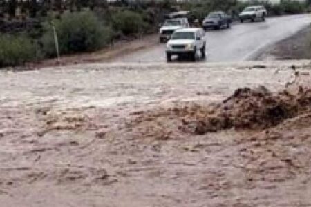 محور رودبارجنوب – ایرانشهر هم‌چنان مسدود است