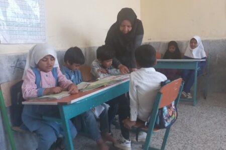 هر لحظه و هرساعت با دانش آموزان بودن بهترین خاطره است