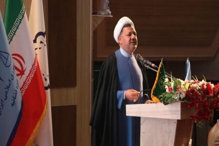 رسیدن جامعه به آرامش با کمک صلح یاران میسر می شود