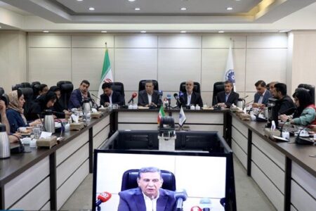 سرمایه‌گذاری خارجی یک میلیارد دلاری در کرمان برای ساخت پنل‌های خورشیدی
