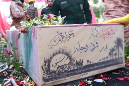 پیکر مطهر شهید گمنام در رفسنجان تشییع شد