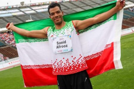 افروز، طلای قهرمانی‌اش را به شهید جمهور تقدیم کرد