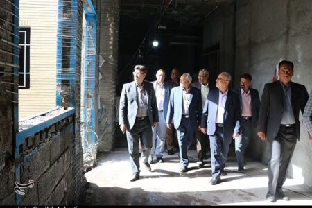 بازدید استاندار کرمان از بیمارستان در حال ساخت امام رضا(ع)