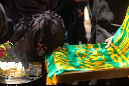 روستاهای محروم بخش شهداد به عطر حرم رضوی معطر شد+تصویر