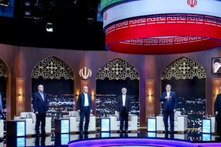بخوانید؛ در سومین مناظره انتخابات ریاست جمهوری چه گذشت؟