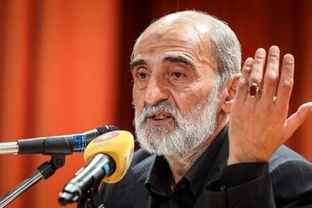 واکنش شریعتمداری از حضور تک کاندیدایی ریاست جمهوری؛ نامزد‌ها برای کنار رفتن به نفع دیگری پیشقدم شوند