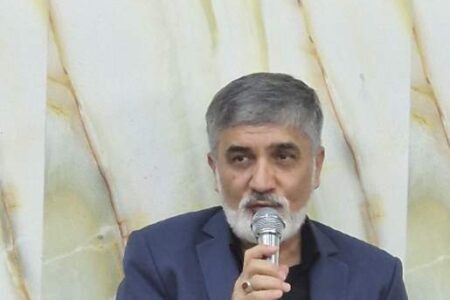 امام خمینی یک حقیقت زنده است