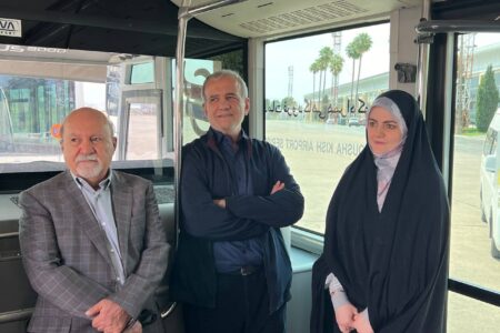 دکتر پزشکیان وارد شیراز شد