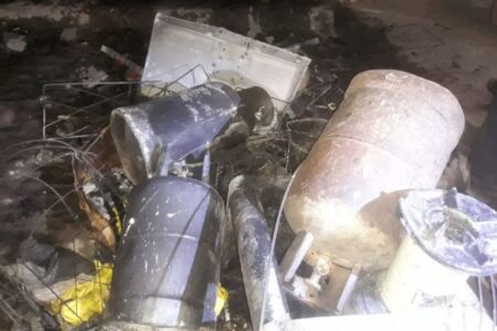 آتش‌سوزی مغازه فست‌فود با تلاش آتش‌‌نشانان مهار شد