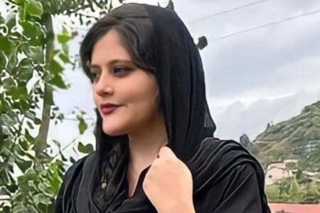 همان گونه که پزشکیان از خواهر ما ژینا امینی حمایت کرد، ما نیز از او حمایت خواهیم کرد