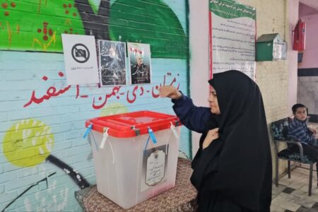زرندی ها حضور پرشوری در دور دوم انتخابات ریاست جمهوری دارند