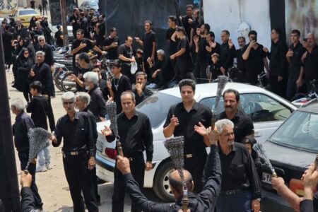 عزاداری مردم زرند در تاسوعای حسینی