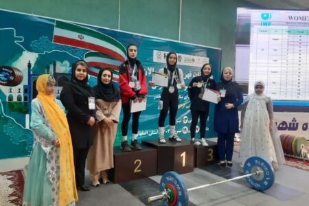 ‌۲ مدال طلا و یک نقره، حاصل تلاش بانوی وزنه‌بردار کرمانی در مسابقات کشور