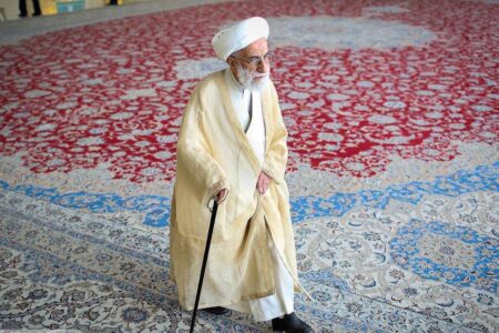 آیت الله جنتی دبیر شورای نگهبان ماند