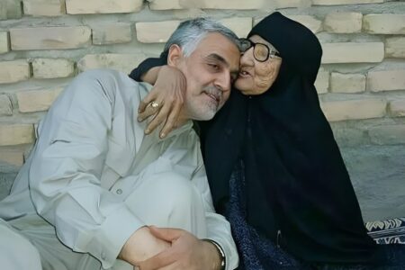 احترام به والدین در سیره شهید سلیمانی