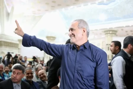 تنهایتان نخواهم گذاشت، تنهایم نگذارید