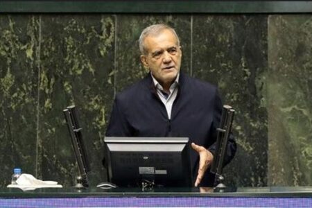 پزشکیان در مجلس: کشور را با دعوا نمی‌توان اداره کرد / تمام تلاشم این است که پاسخگوی مردم باشم