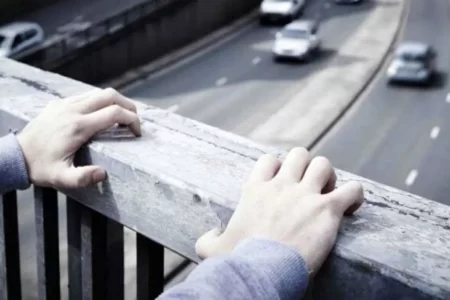 پایان خودخواسته و تلخ زندگی دختر ۲۵ ساله در جنوب تهران