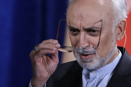 آقای جلیلی! شما از خائن جلوه دادن دیپلمات ایرانی چه سودی می‌برید؟ | اخبار اصلاحات