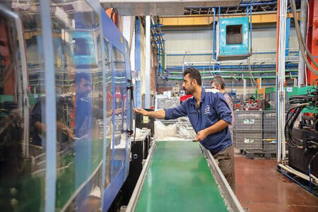 طرح‌های توسعۀ شرکت‌های بزرگ نباید از کرمان خارج شود | اخبار اقتصادی کرمان