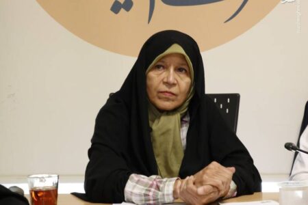 اولین عکس از فائزه هاشمی بعد از آزادی از زندان | اخبار اصلاحات