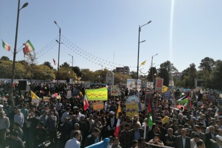 کرمانی ها یوم الله۱۳ آبان را باشکوه برگزار کردند | خبر کرمان