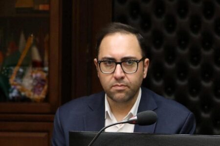 صنعت برق ۲۰۰ هزار میلیارد تومان بدهی و ۱۸۵ هزار میلیارد تومان زیان انباشته دارد 