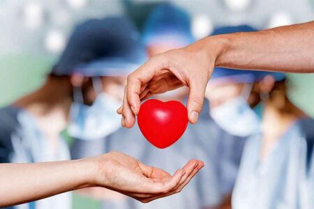 دختر بچه زرندی جان ۲ نفر را نجات داد | خبر کرمان