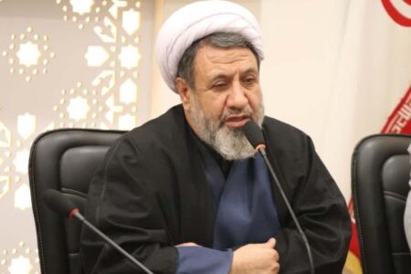 امام جمعه کرمان: حفظ سرمایه اجتماعی انقلاب مهمترین وظیفه است | خبر کرمان