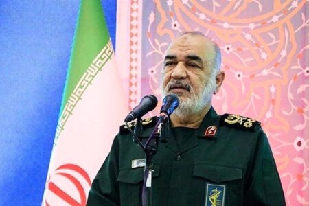 رهبری معتقدند در عملیات موشکی نباید به هیچ غیرنظامی آسیب برسد | اخبار اصلاحات