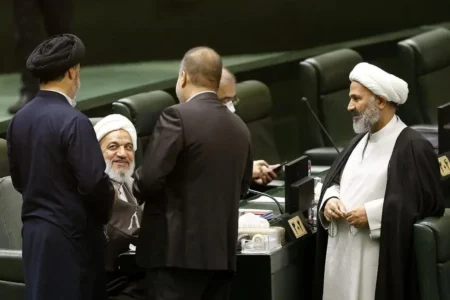 ردپای مشکوک جبهه پایداری در ایران خودرو و تلاش برای سنگ‌اندازی در مسیر پیشرفت صنعت کشور | اخبار اصلاحات