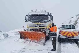استقرار ۳۶۰ نیروی راهدار در جاده‌های استان کرمان/ همه محور‌ها باز هستند

  | خبر کرمان