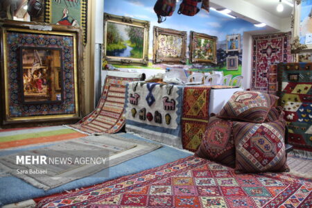 ۲۹۳ اثر هنرمندان کرمانی برای سرو سیمین ارسال شد | خبر کرمان