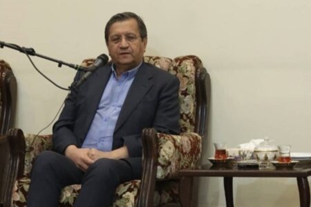 همتی: خودروسازی کشور ۴۰ سال در تصدی دولت بوده و آشکار است که دولت توان اداره‌اش را ندارد | اخبار اصلاحات