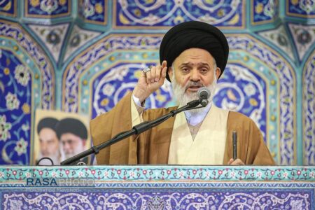 امام جمعه قم: چرا باید با آمریکا مذاکره کنیم وقتی که آن‌ها در جریان آزادی گروگان‌ها، به تعهدات خود عمل نکردند؟ | اخبار اصلاحات