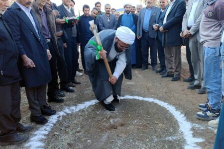 آیین کلنگ زنی ساخت یک مسجد در زرند | خبر کرمان
