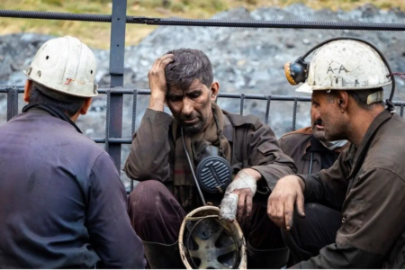 کارگران در سال ۱۴۰۴ چقدر باید حقوق بگیرند؟ | اخبار اصلاحات