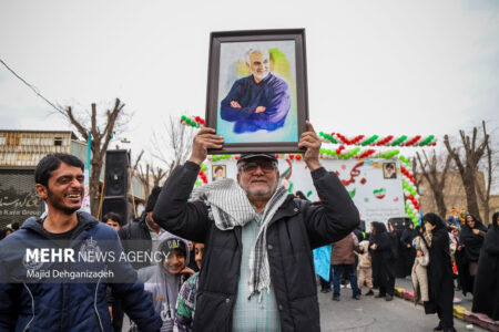 مردم دیار «حاج قاسم» در ۲۲ بهمن حماسه‌ای دیگر آفریدند | خبر کرمان