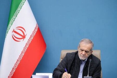 تفویض اختیار تأیید مصوبات شورای‌ عالی اداری به عارف