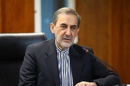 تقدیر ولایتی از سخنرانی رئیس‌جمهور در مراسم ۲۲ بهمن