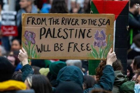 توئیت رسانه KHAMENEI.IR درباره مالکیت مردم فلسطین بر تمام سرزمین فلسطین از نهر تا بحر