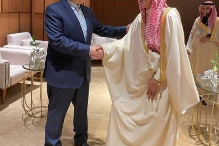 همتی به دنبال عادی سازی روابط اقتصادی ایران در منطقه است