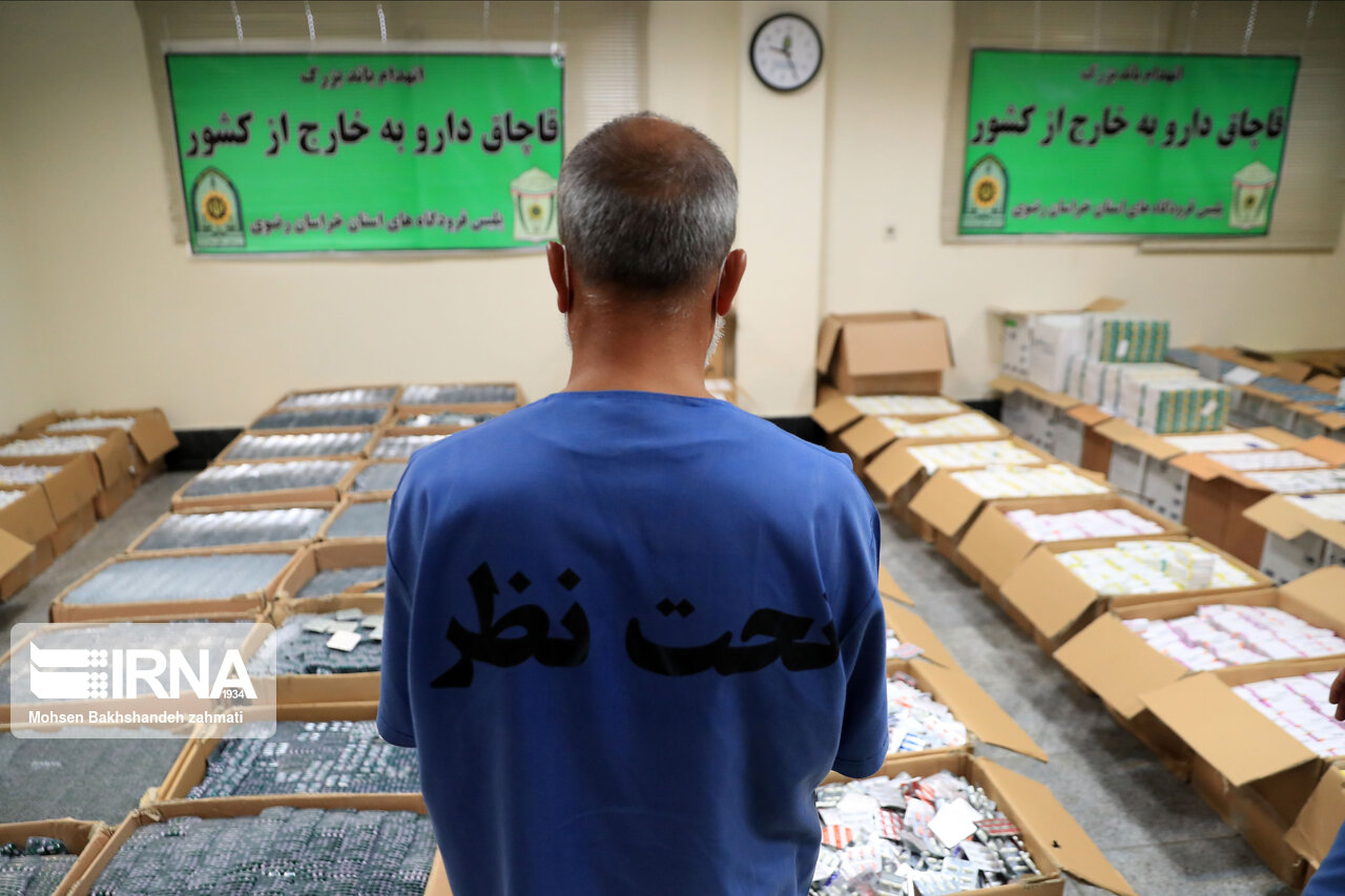 کشف داروهای قاچاق از انبار یک شرکت پست خصوصی در کرمان | خبر کرمان