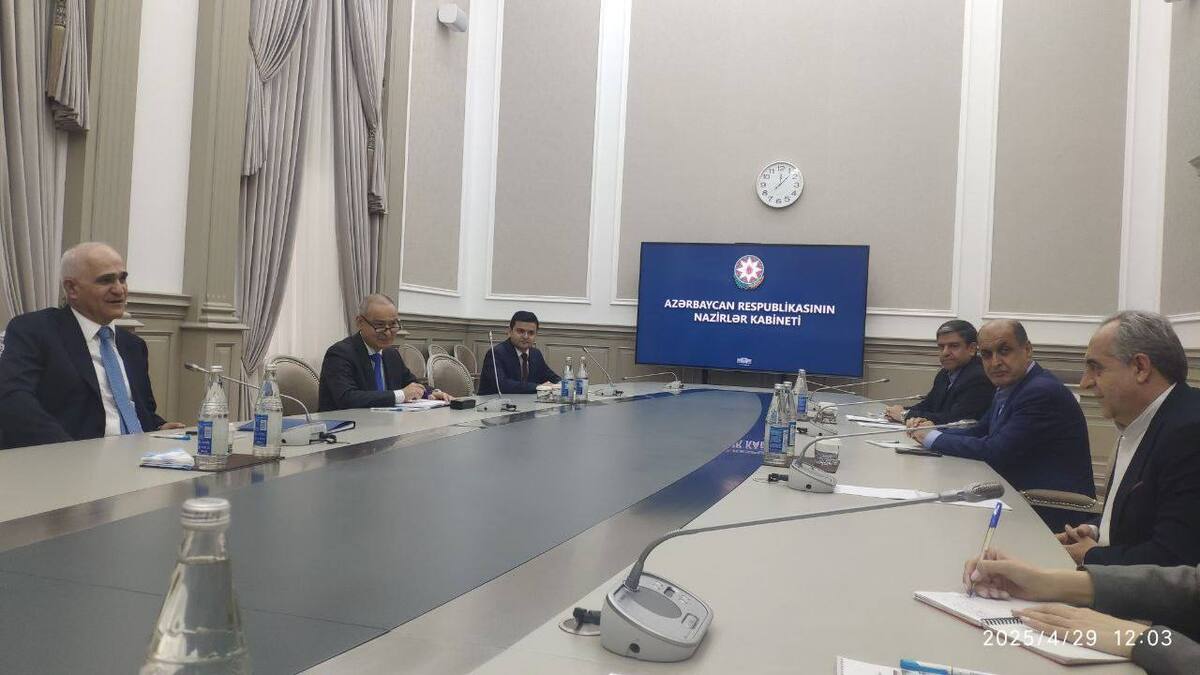 پیگیری پرواز مسیر تبریز- باکو / ساخت گذرگاه مرزی جدید ایران و آذربایجان